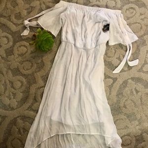 Stylish white dress! Brand New!